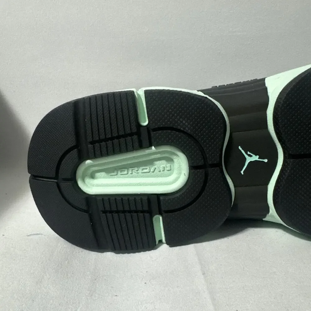 Jordan Trunner O/S Men's Shoes (Black/Neutral Grey/Mint Foam/Green Glow) Size 11